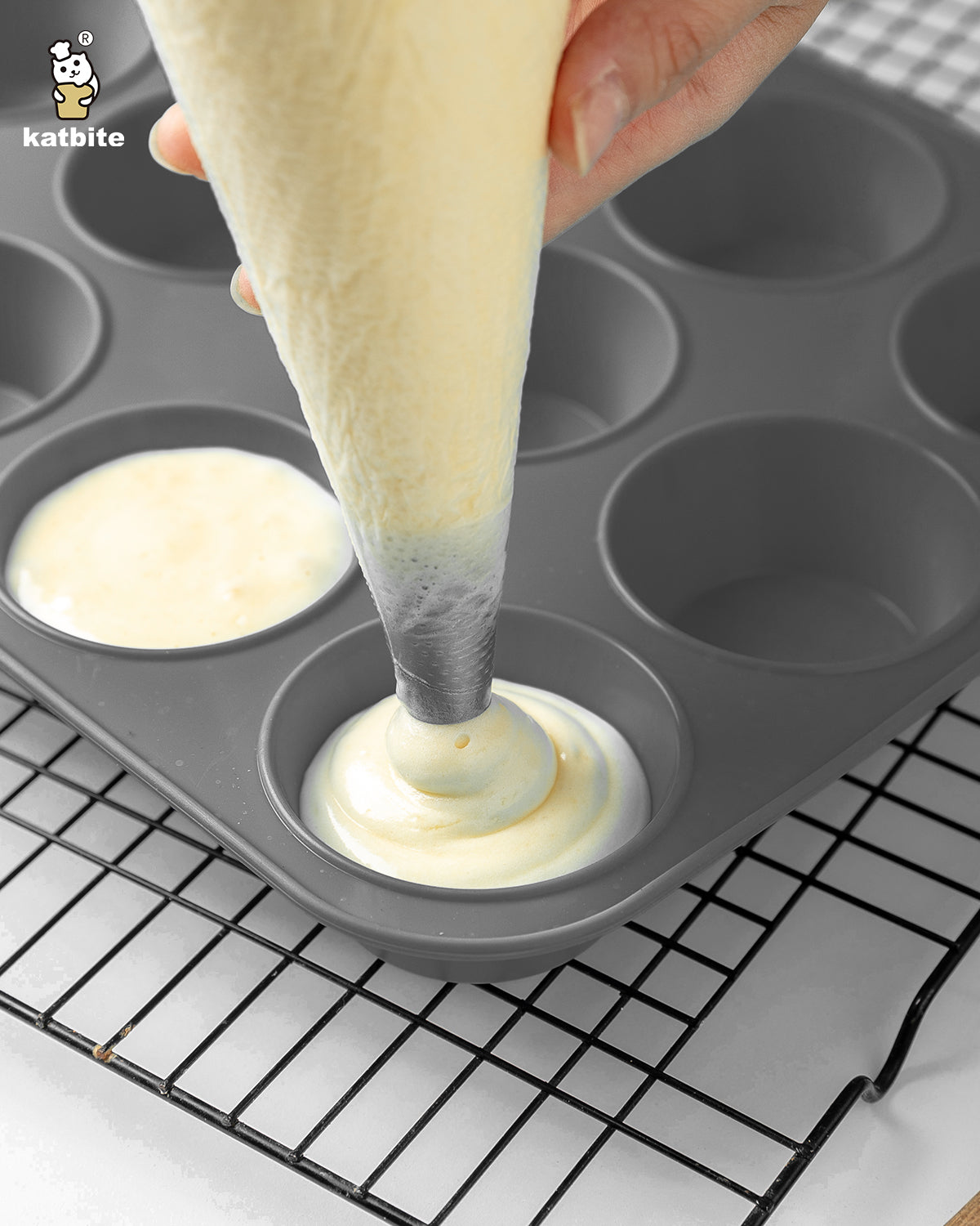 Katbite Silicone Muffin Pan, Non-stick BPA Free Cupcake Pans 12 Cups With 6 baking cups,Grey