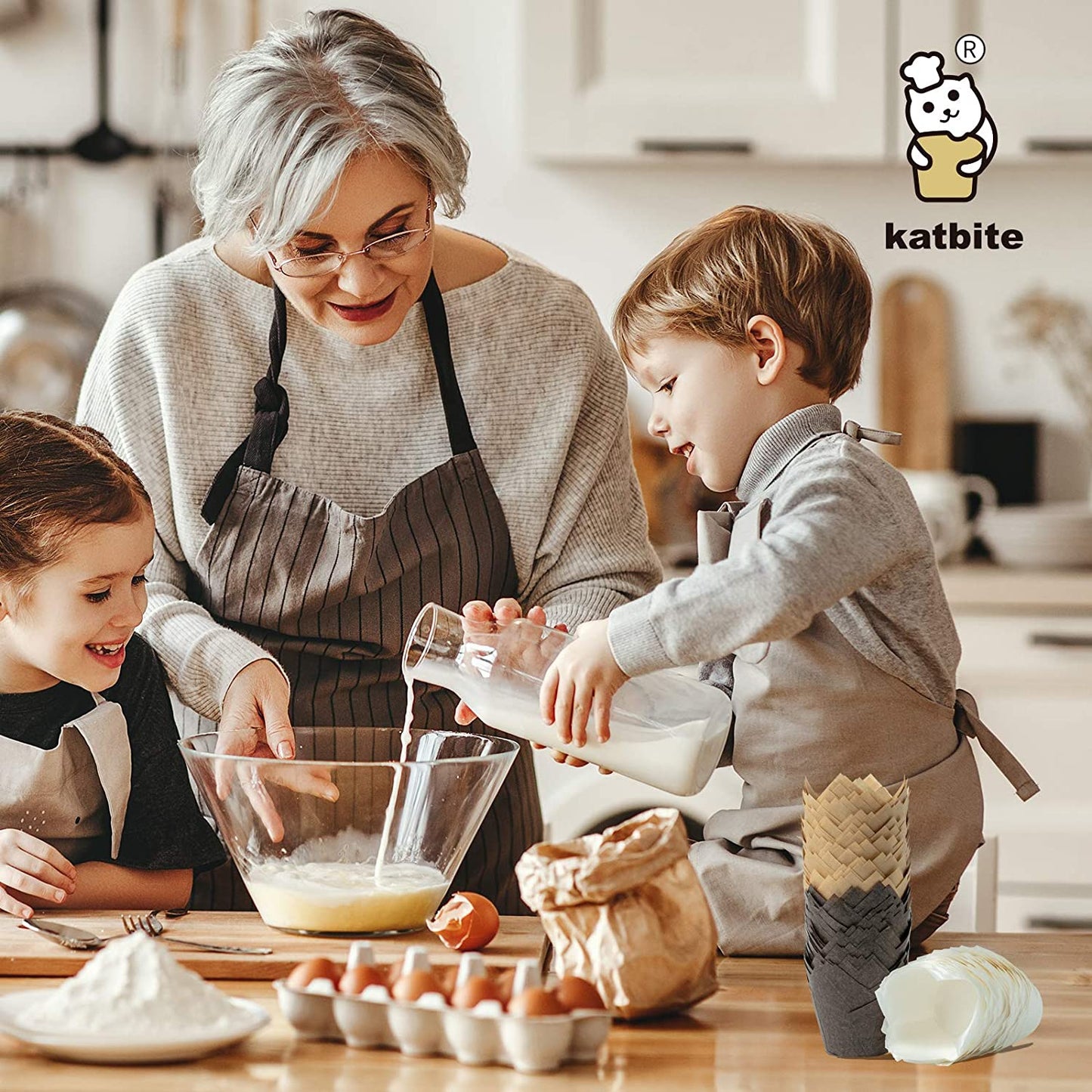 Katbite 150PCS Multi- Color Parchment Cupcake Liners Christmas Cupcake Liners Muffin Baking Liners